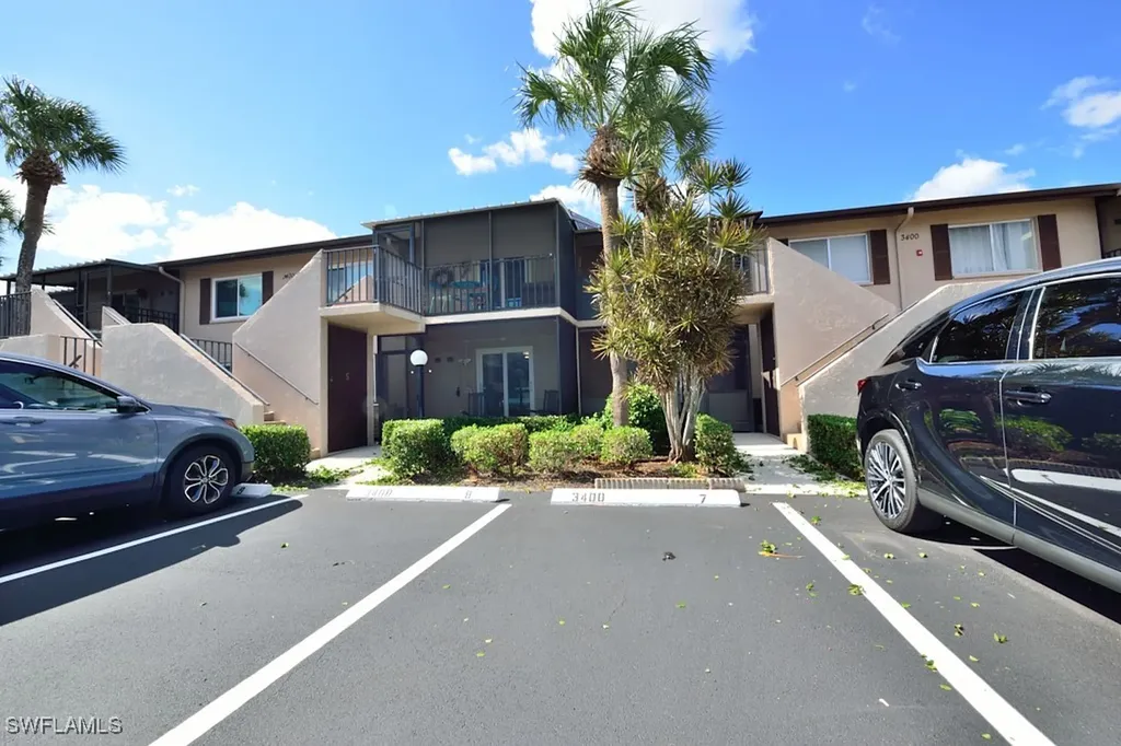 3400 Frosty Way Naples FL 34112