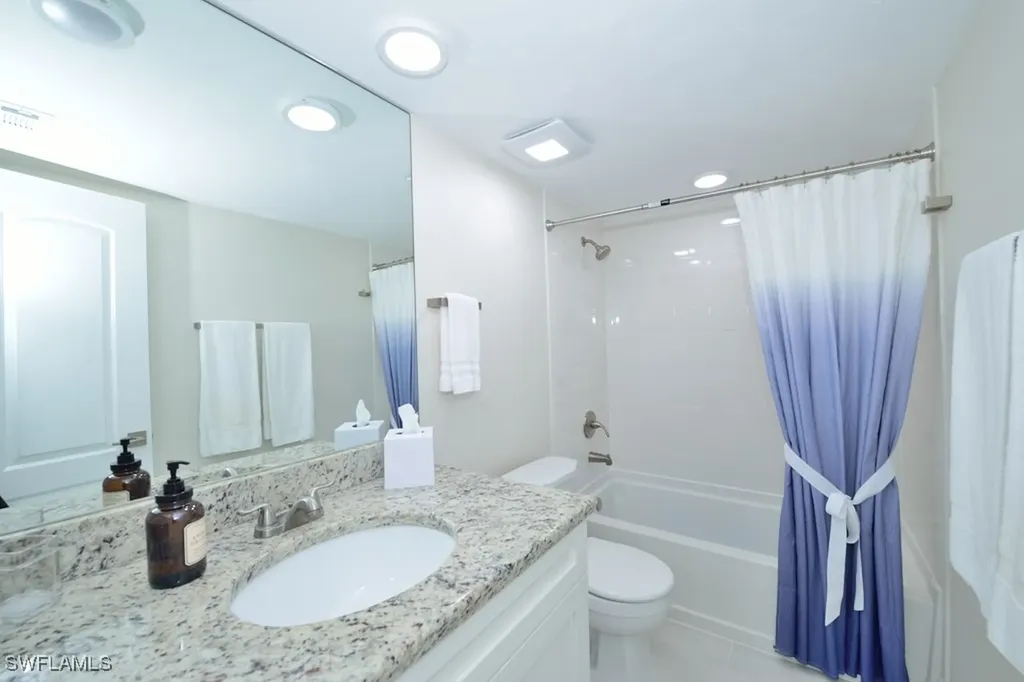 3400 Frosty Way Naples FL 34112