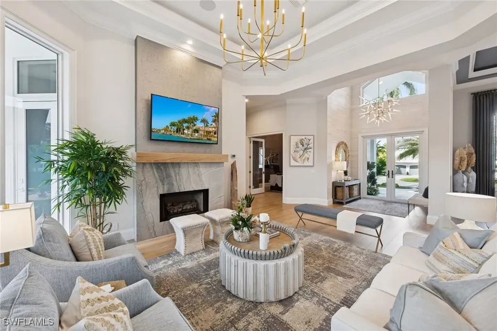 Naples FL, 470 17TH Avenue S