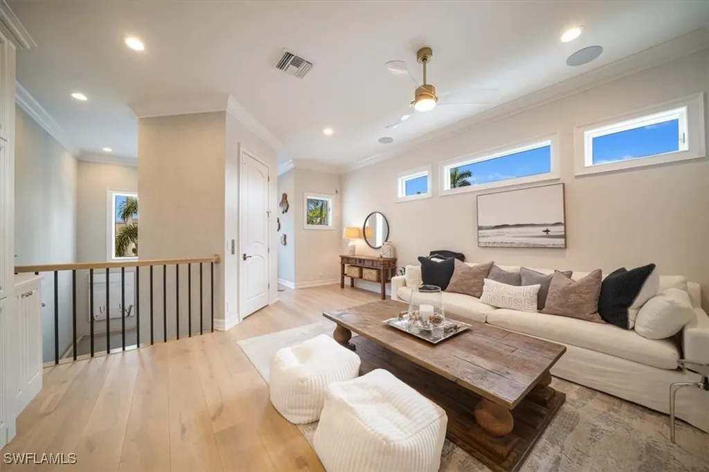 470 17th Avenue S Naples FL 34102