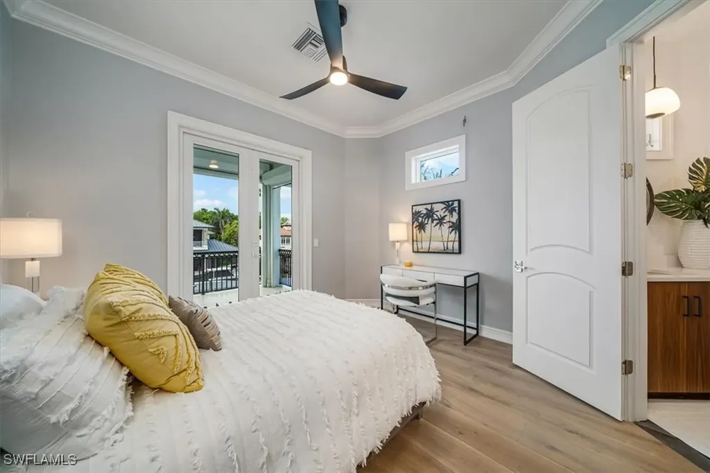 470 17th Avenue S Naples FL 34102