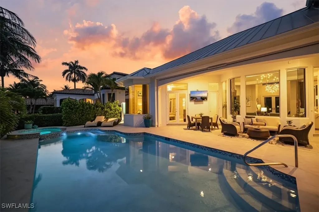 470 17th Avenue S Naples FL 34102
