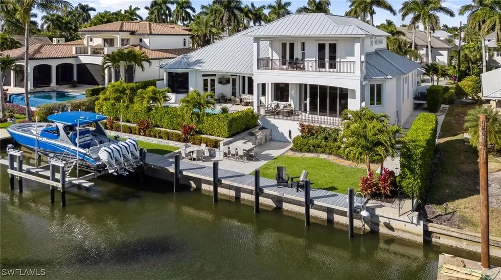 470 17th Avenue S Naples FL 34102