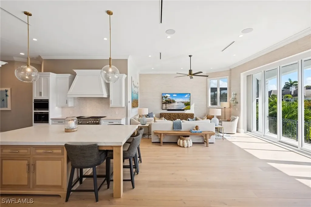 470 17th Avenue S Naples FL 34102