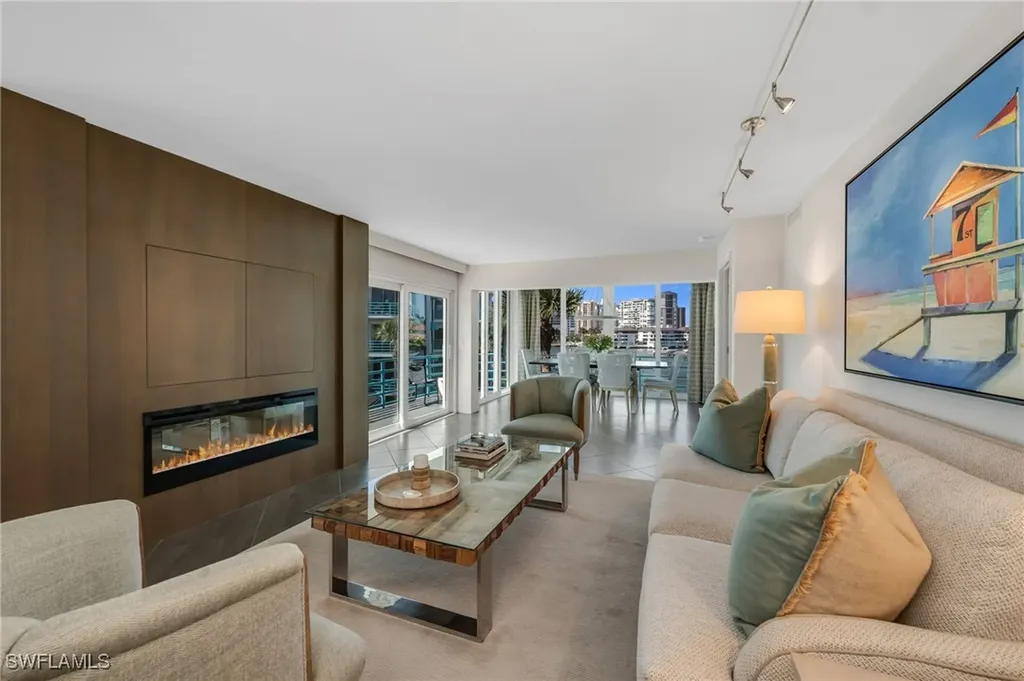 355 Park Shore Drive Naples FL 34103