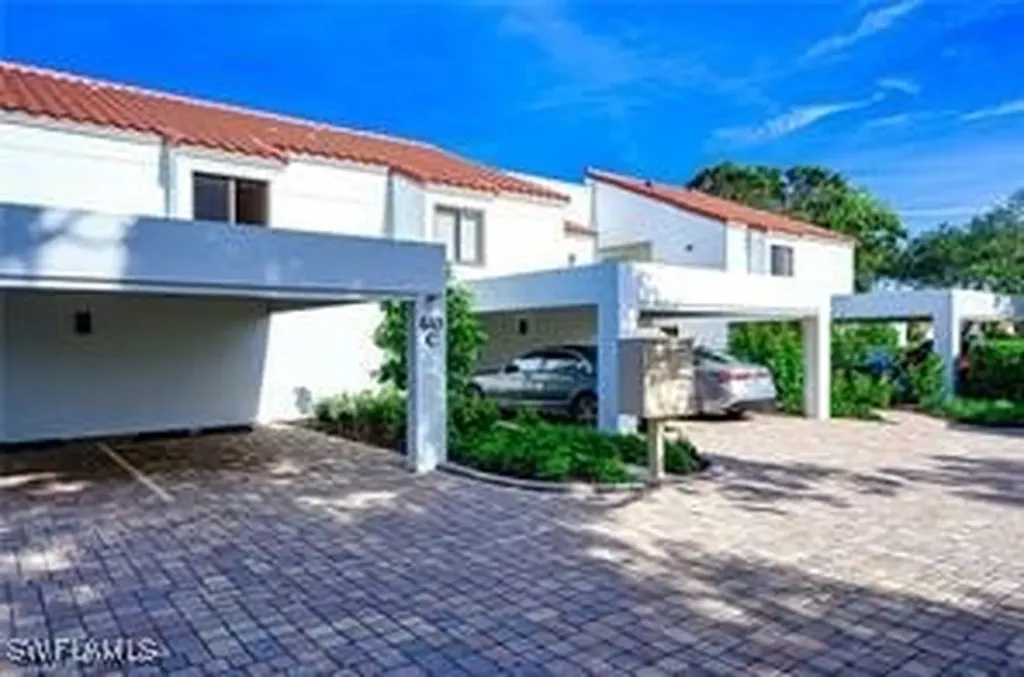 649 Beachwalk Circle Naples FL 34108