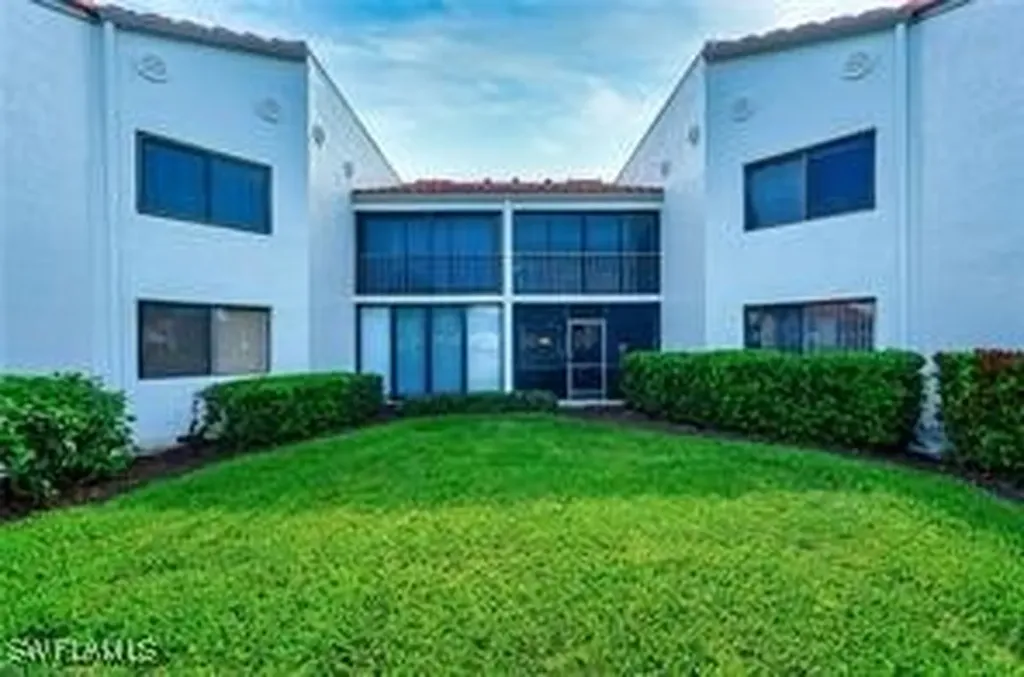 649 Beachwalk Circle Naples FL 34108