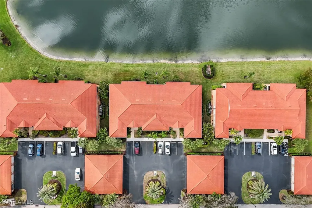 6930 Huntington Lakes Circle Naples FL 34119