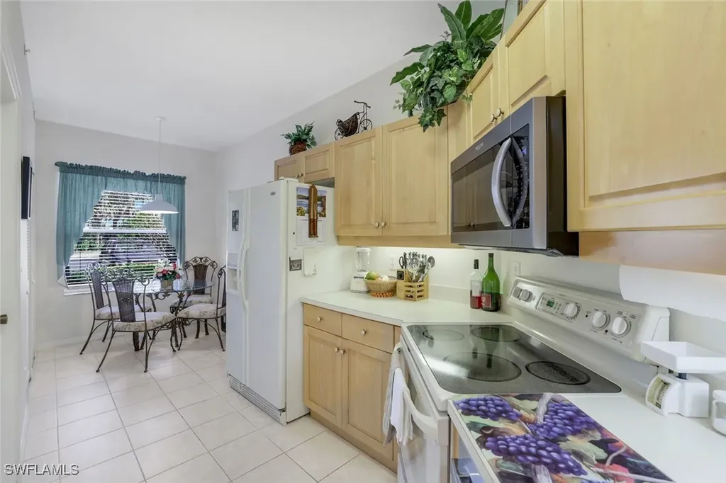 6930 Huntington Lakes Circle Naples FL 34119