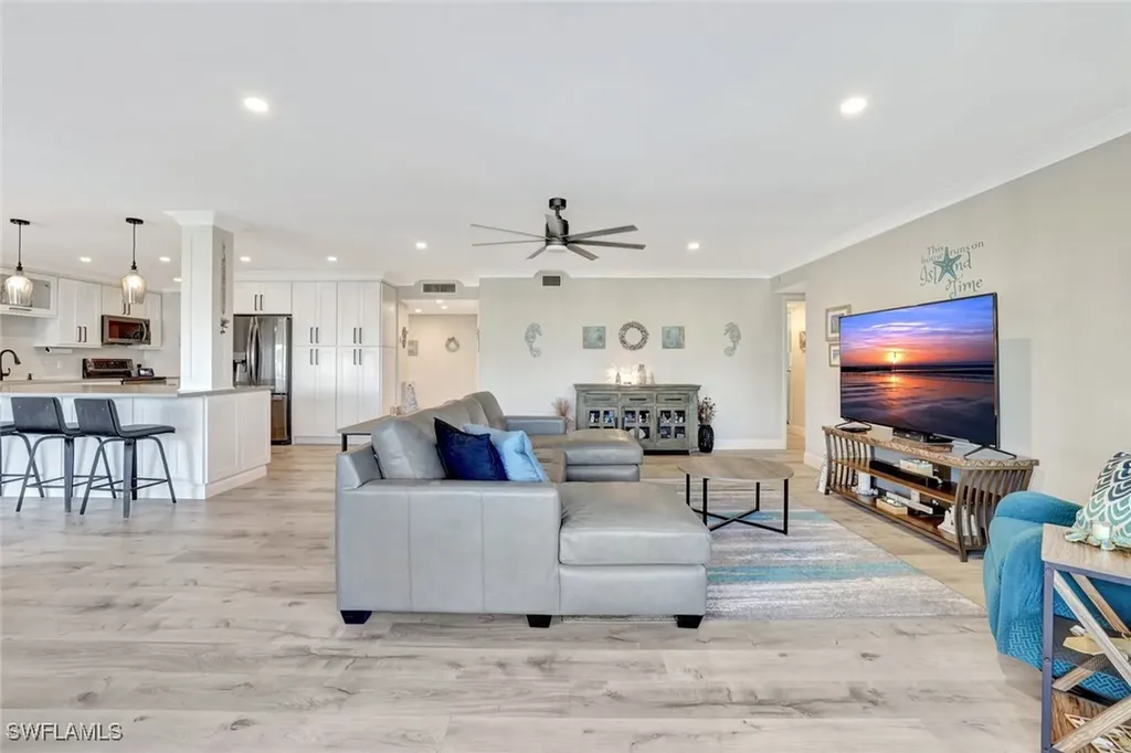 845 Collier Court Marco Island FL 34145