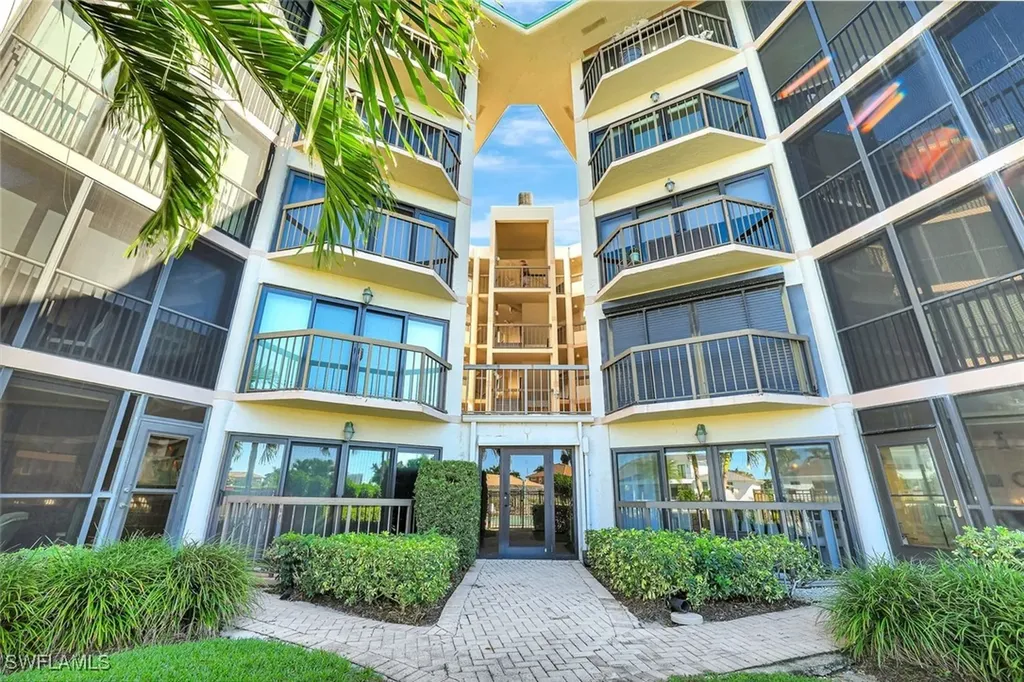 845 Collier Court Marco Island FL 34145