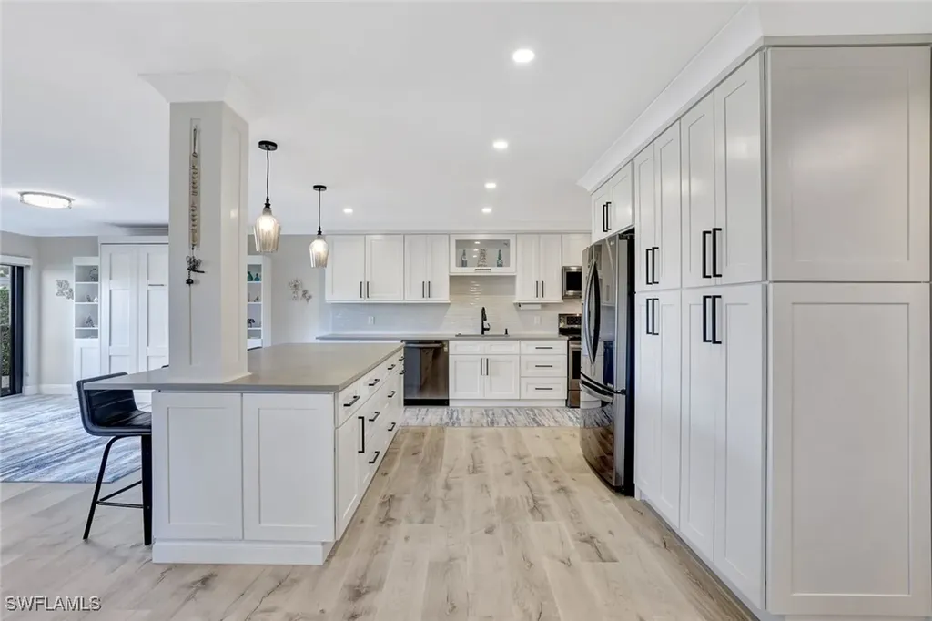 845 Collier Court Marco Island FL 34145