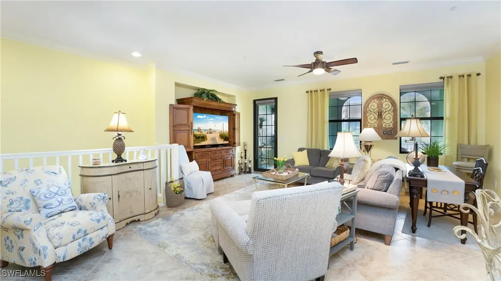 9066 Albion Lane N Naples FL 34113