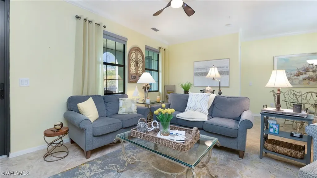 9066 Albion Lane N Naples FL 34113