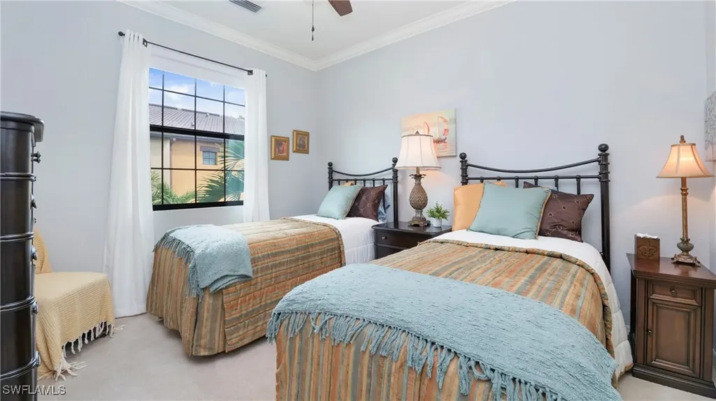 9066 Albion Lane N Naples FL 34113