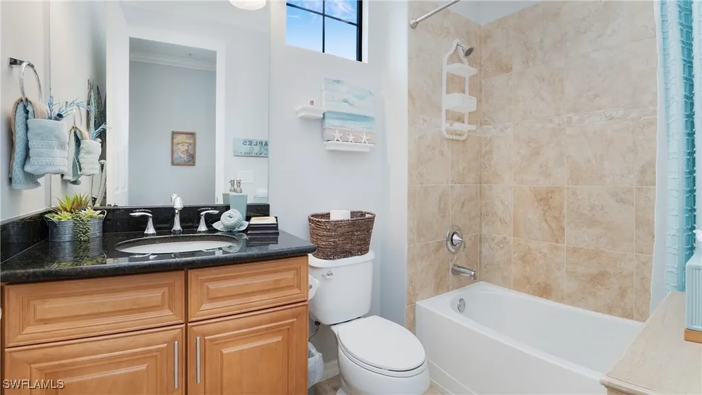 9066 Albion Lane N Naples FL 34113