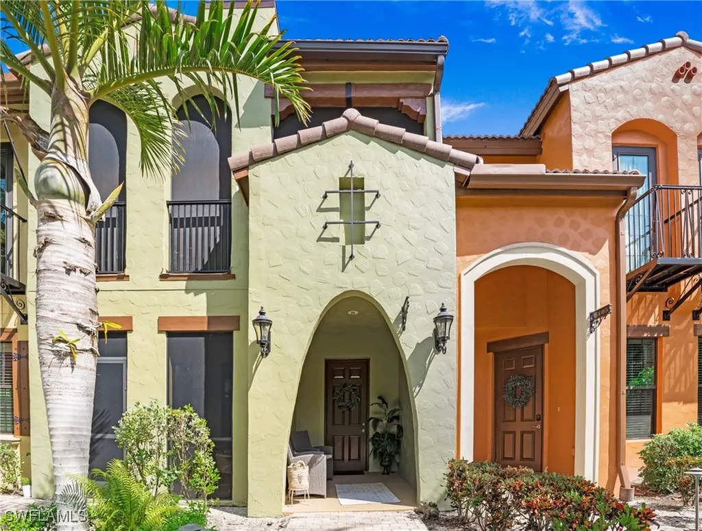 9066 Albion Lane N Naples FL 34113