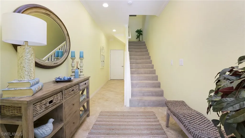 9066 Albion Lane N Naples FL 34113