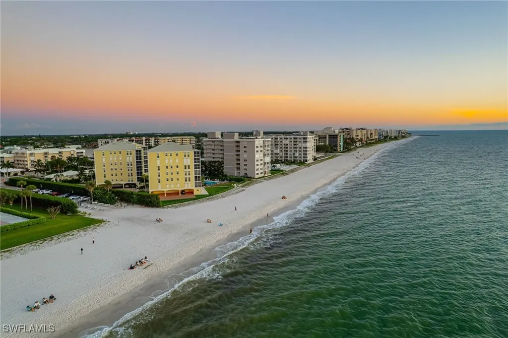 3483 Gulf Shore Boulevard N Naples FL 34103