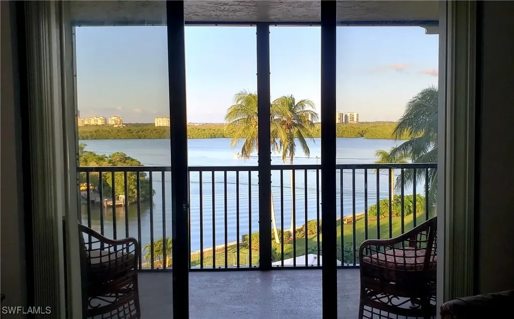 15 Bluebill Avenue Naples FL 34108