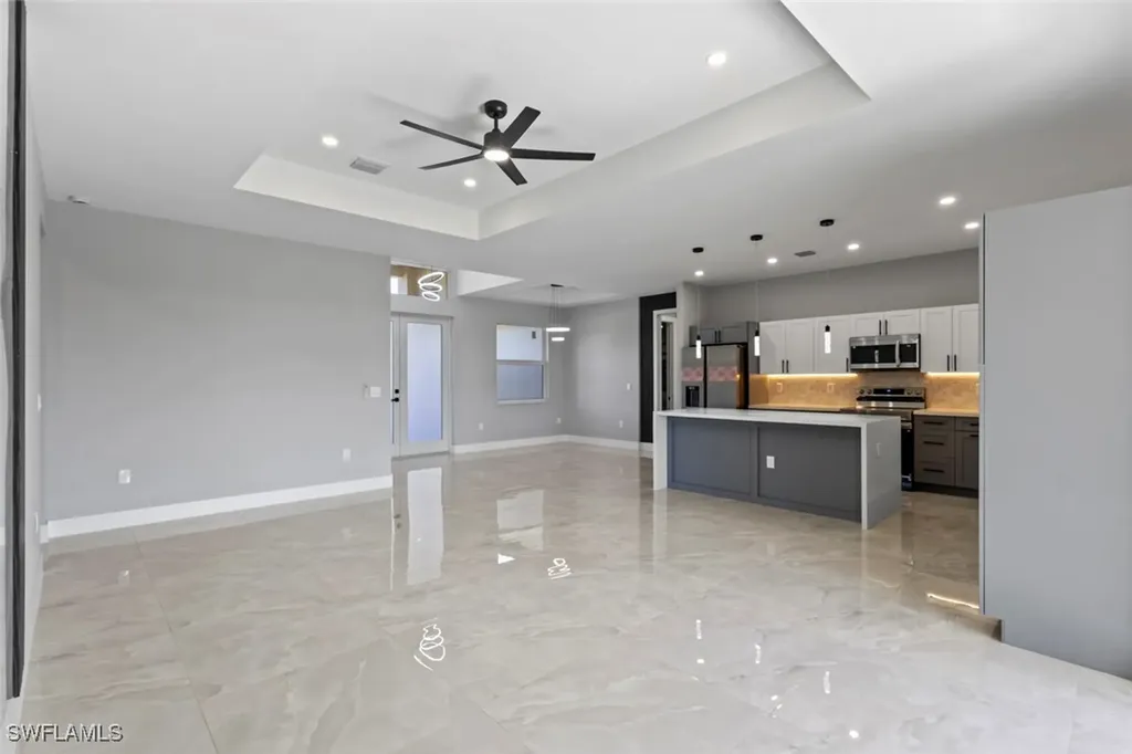 3307 6th SW Lehigh Acres FL 33976