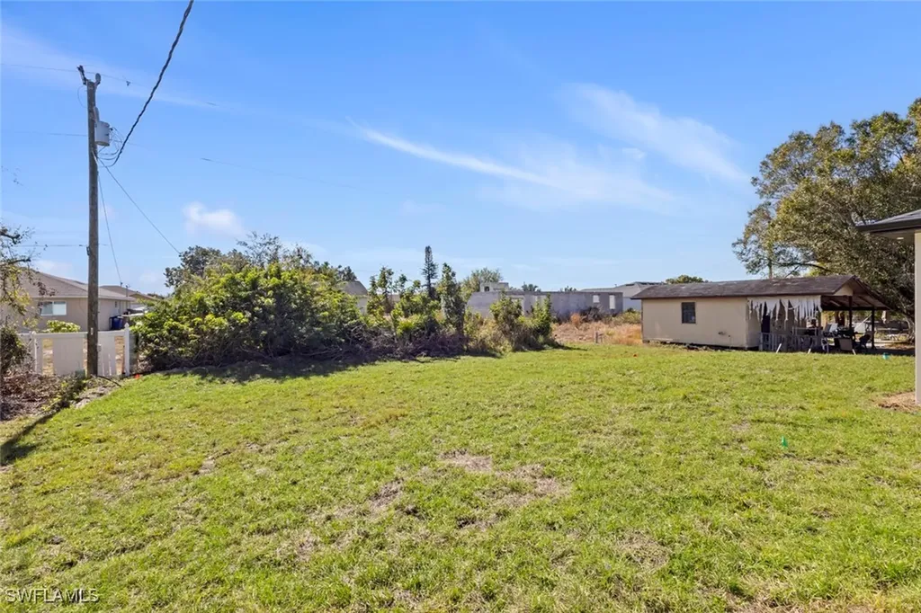 3307 6th SW Lehigh Acres FL 33976