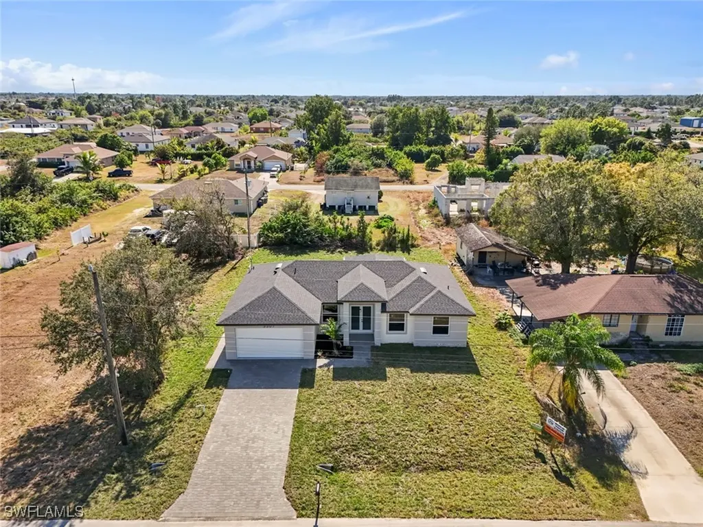 3307 6th SW Lehigh Acres FL 33976