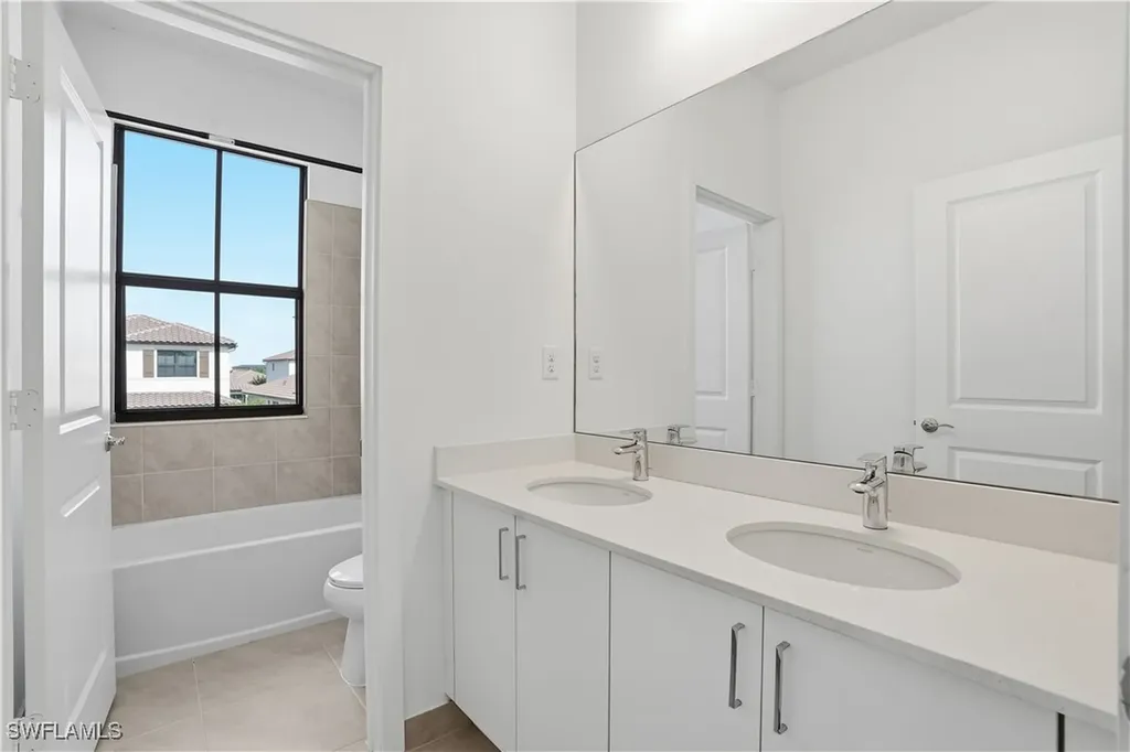 5601 Cobalto Way Ave Maria FL 34142