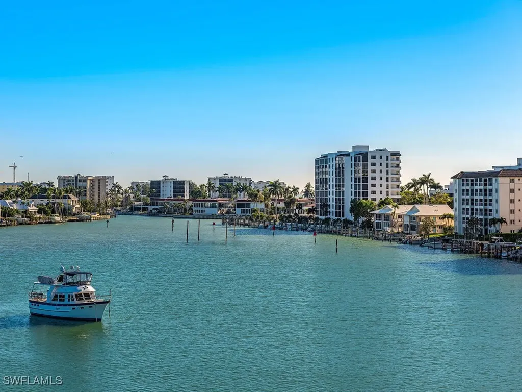 222 Harbour Drive Naples FL 34103