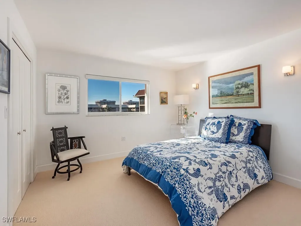 222 Harbour Drive Naples FL 34103