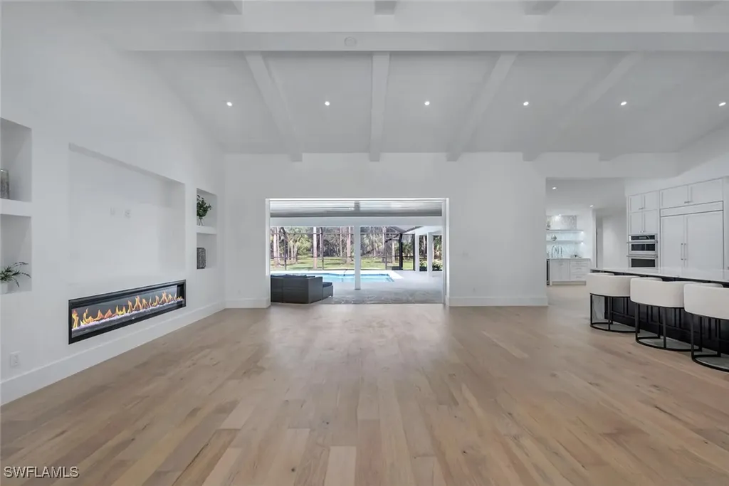 5253 Sycamore Drive Naples FL 34119