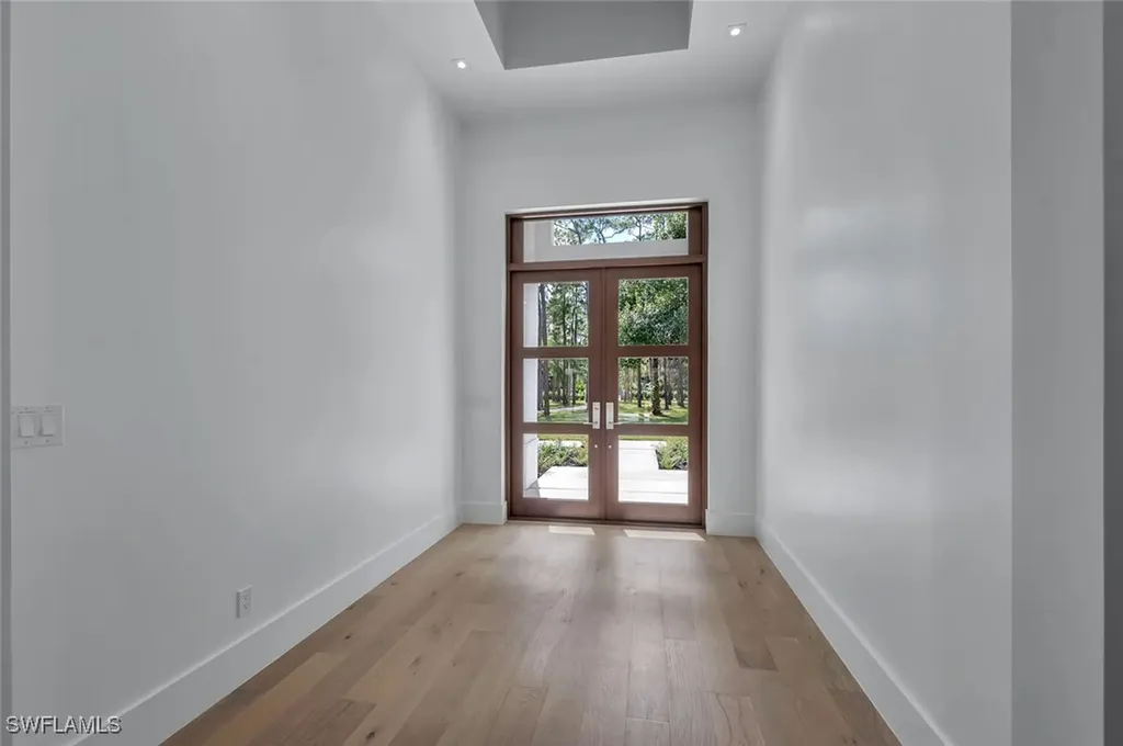 5253 Sycamore Drive Naples FL 34119