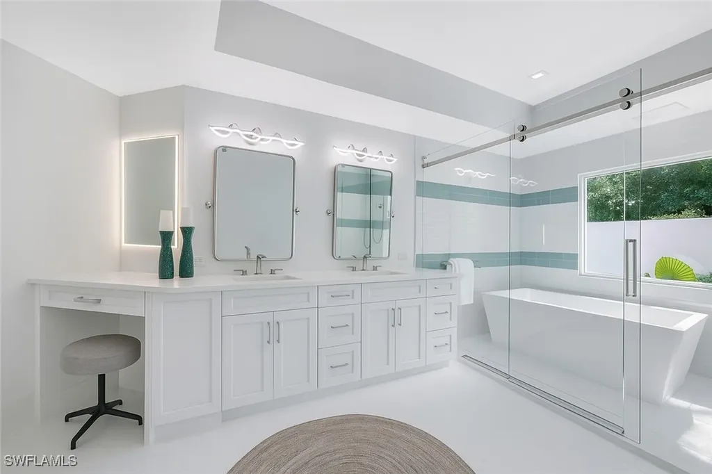 5253 Sycamore Drive Naples FL 34119