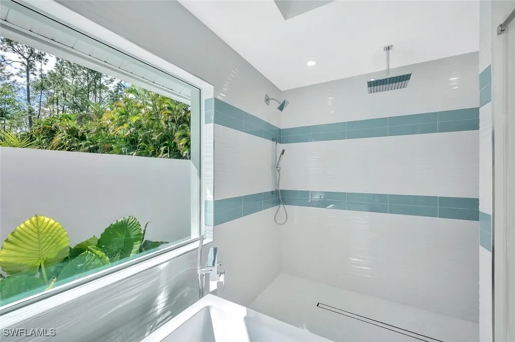 5253 Sycamore Drive Naples FL 34119