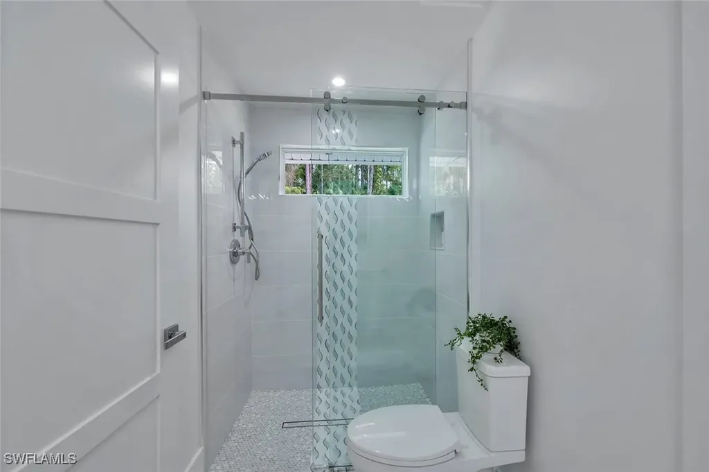 5253 Sycamore Drive Naples FL 34119