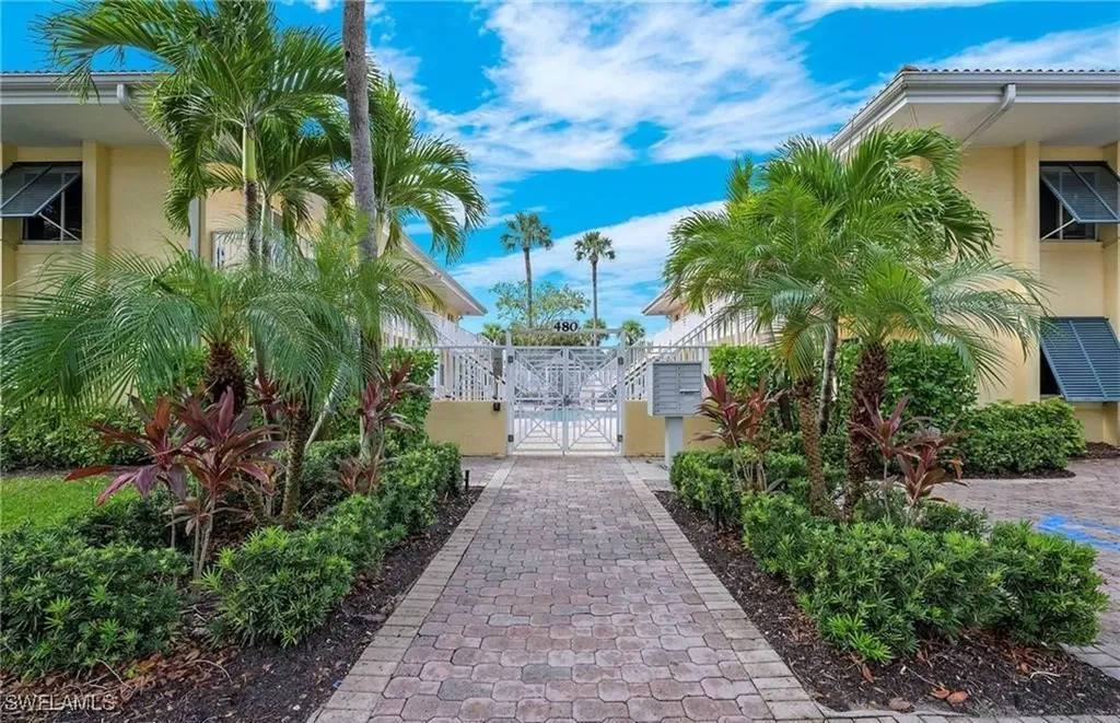 480 5th Street S Naples FL 34102