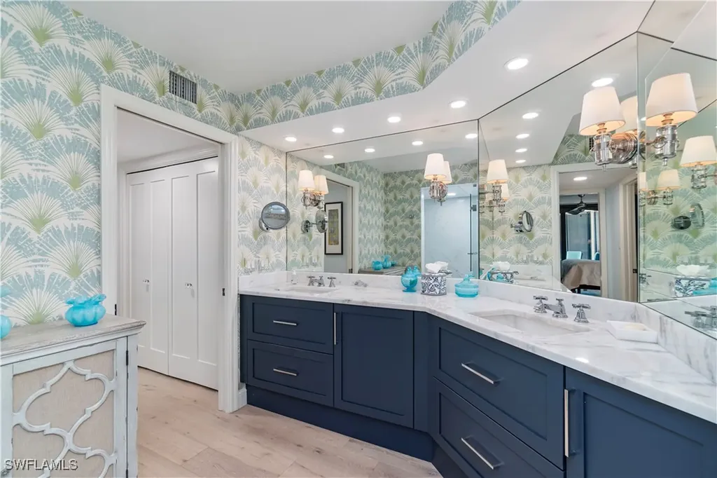4551 Gulf Shore Boulevard N Naples FL 34103