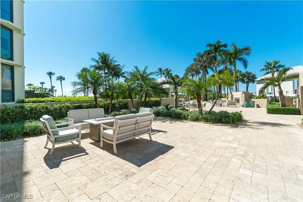 4551 Gulf Shore Boulevard N Naples FL 34103