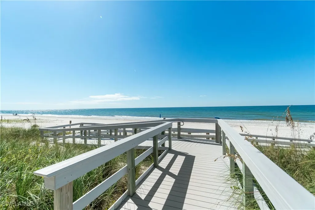 4551 Gulf Shore Boulevard N Naples FL 34103
