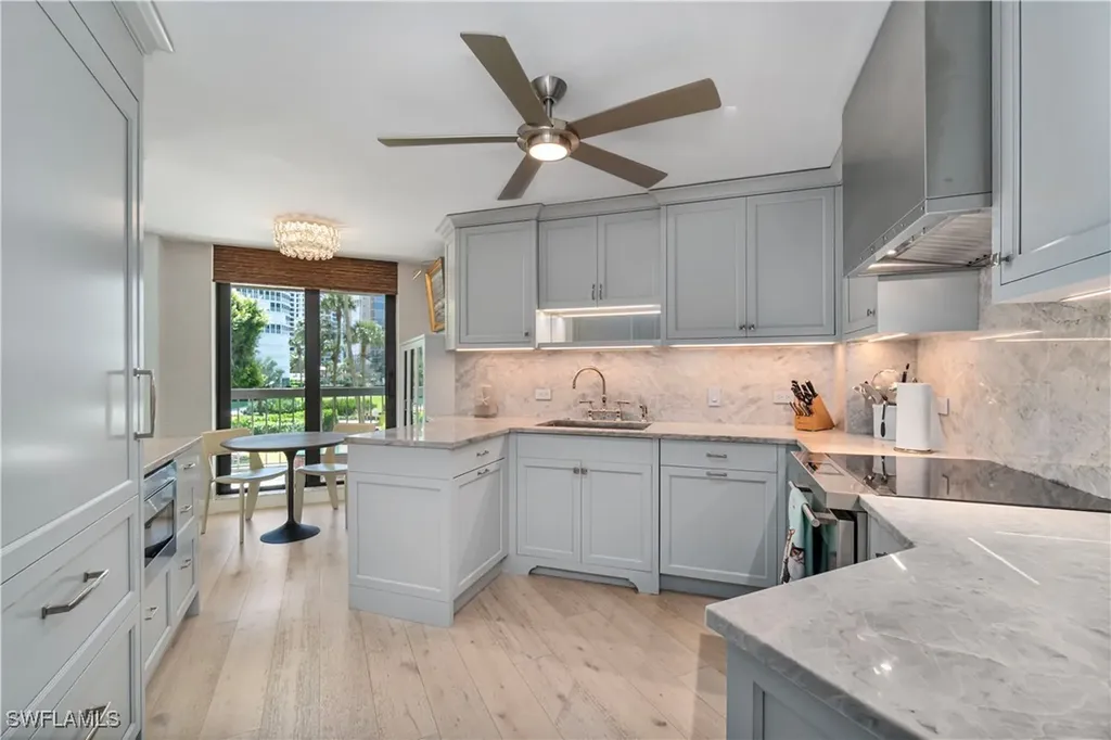 4551 Gulf Shore Boulevard N Naples FL 34103