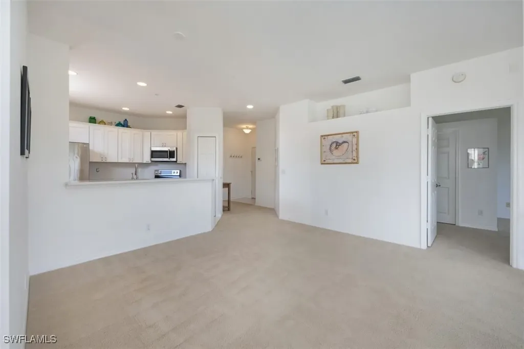 200 Vintage Circle Naples FL 34119