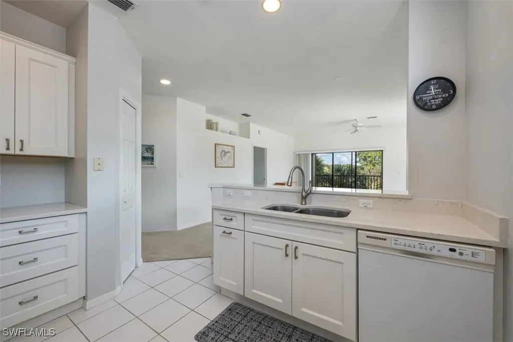 200 Vintage Circle Naples FL 34119
