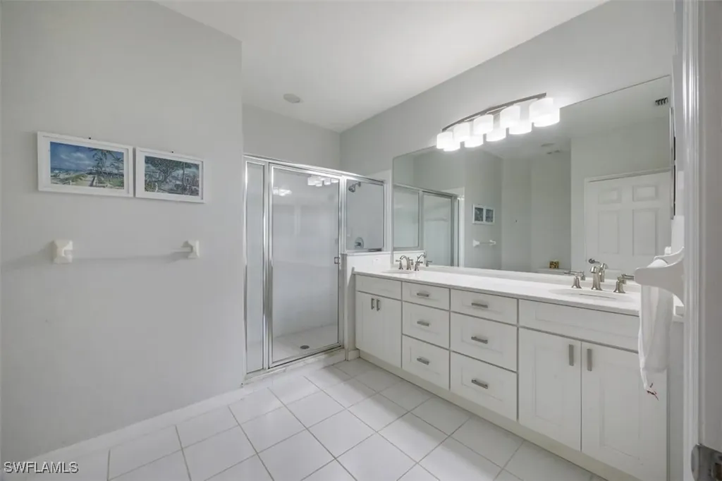 200 Vintage Circle Naples FL 34119