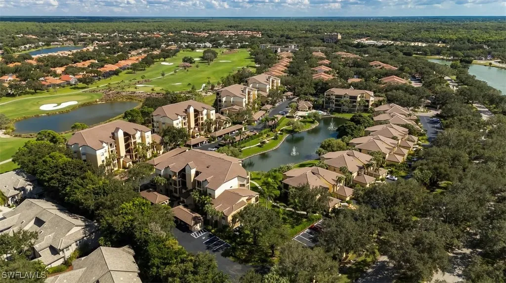 200 Vintage Circle Naples FL 34119