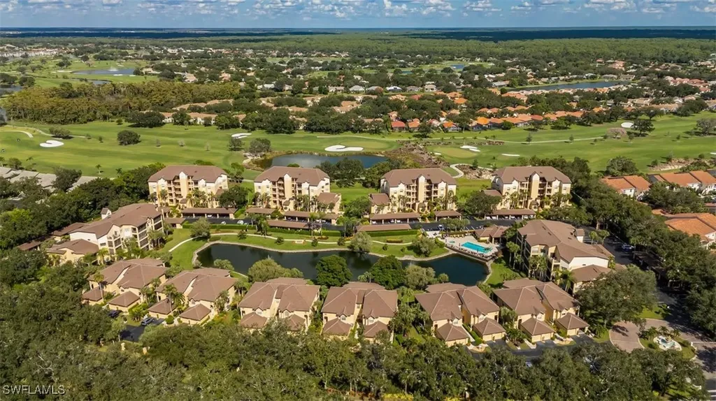 200 Vintage Circle Naples FL 34119