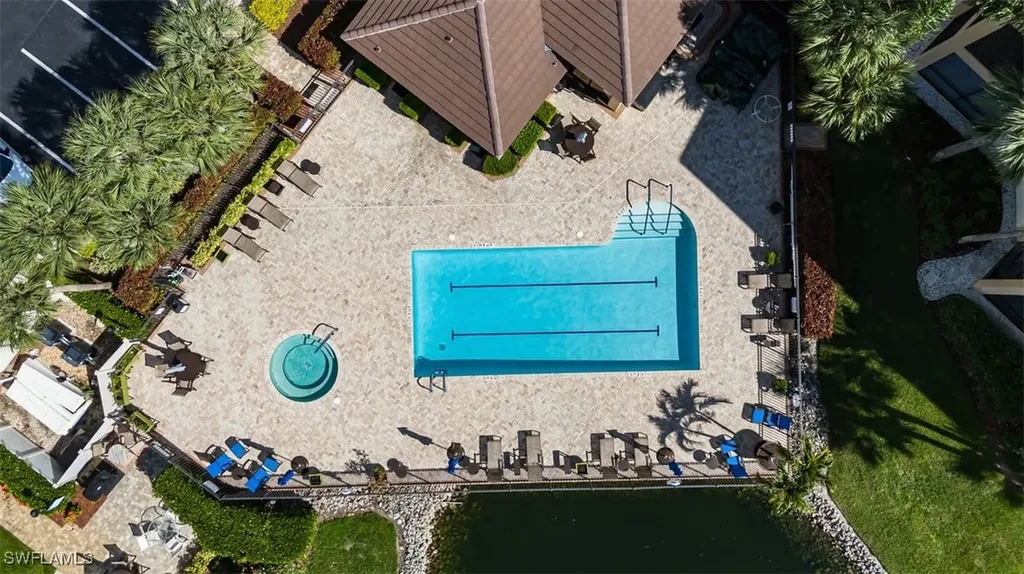 200 Vintage Circle Naples FL 34119
