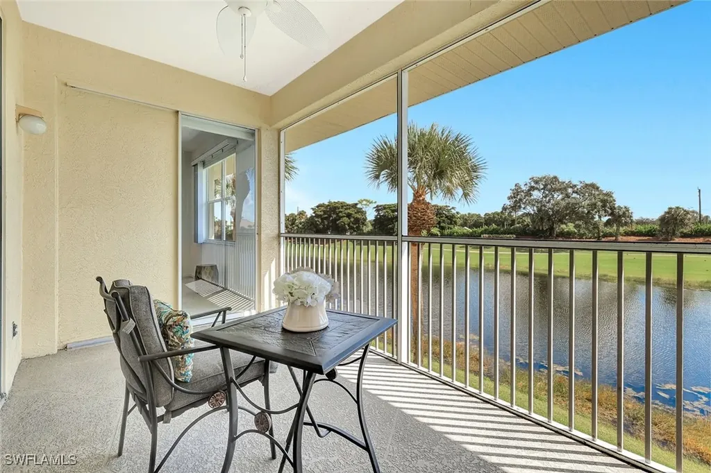 2300 Carrington Court Naples FL 34109