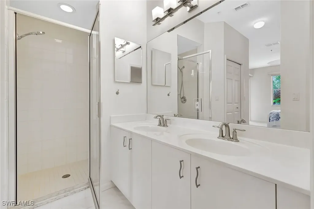 2300 Carrington Court Naples FL 34109