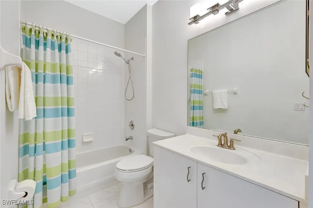 2300 Carrington Court Naples FL 34109