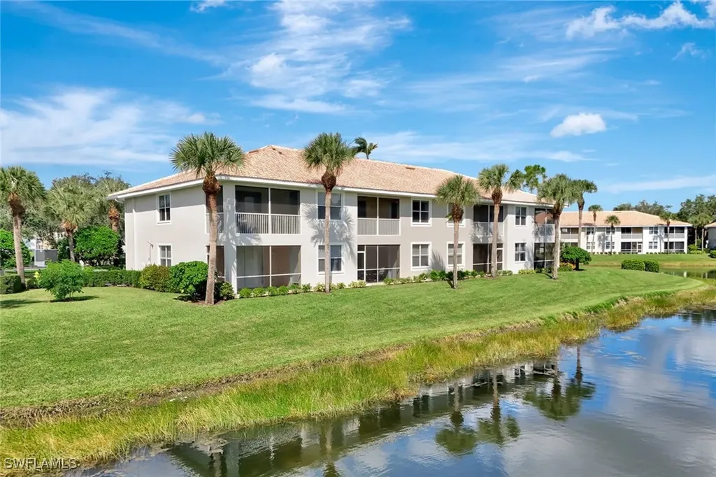 2300 Carrington Court Naples FL 34109